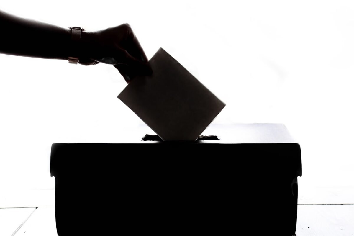 analisis politik indonesia terkini